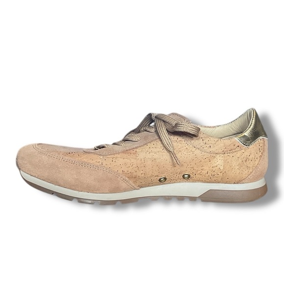 Montado Tan Suede Cork Lace Up Rubber Sole Fashion Sneakers Size 41 - Picture 1 of 10